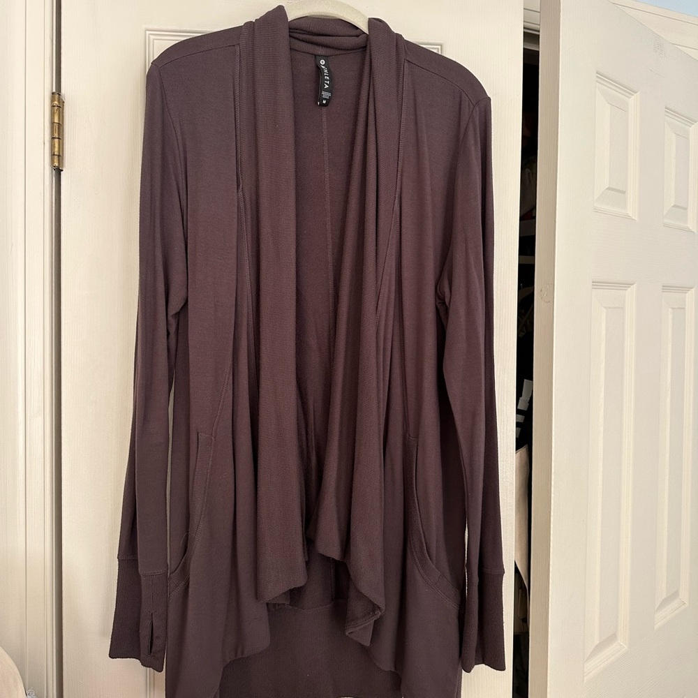 Athleta pranayama wrap - size M